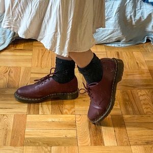UK7/US9 DR. MARTENS 1461 LEATHER OXFORD SHOES IN OXBLOOD